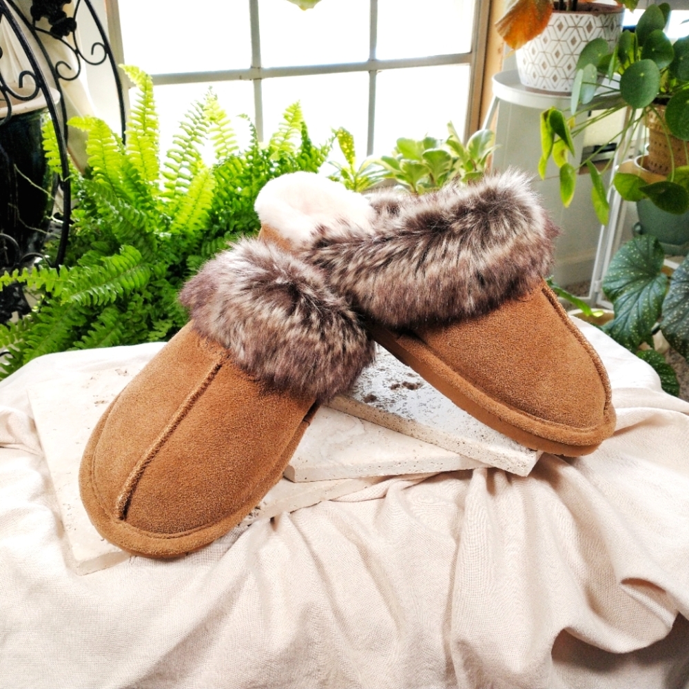 NWOT BEARPAW Loki Slippers in Women's Size 7 Color Hickory Tipped Sheepskin